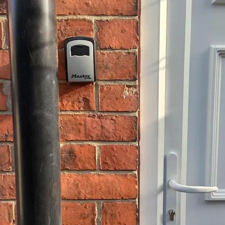 Stunning 3 Bed House Sleeps 5-6, Wifi, Off Street Parking In Nottingham Close To M1 Exterior foto