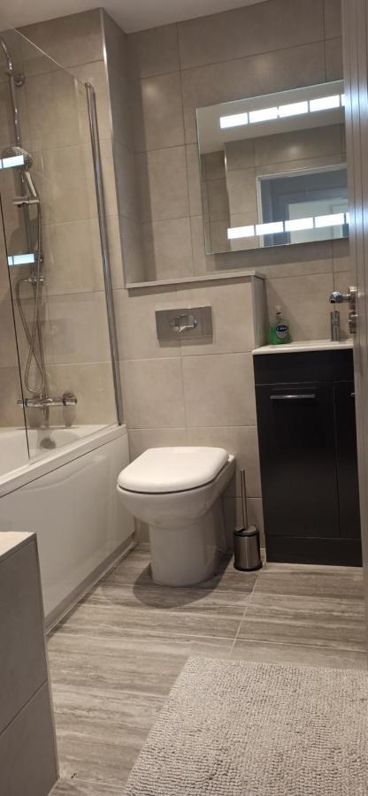 Apartamento Stunning 3 Bed House Sleeps 5-6, Wifi, Off Street Parking In Close To M1 Nottingham
